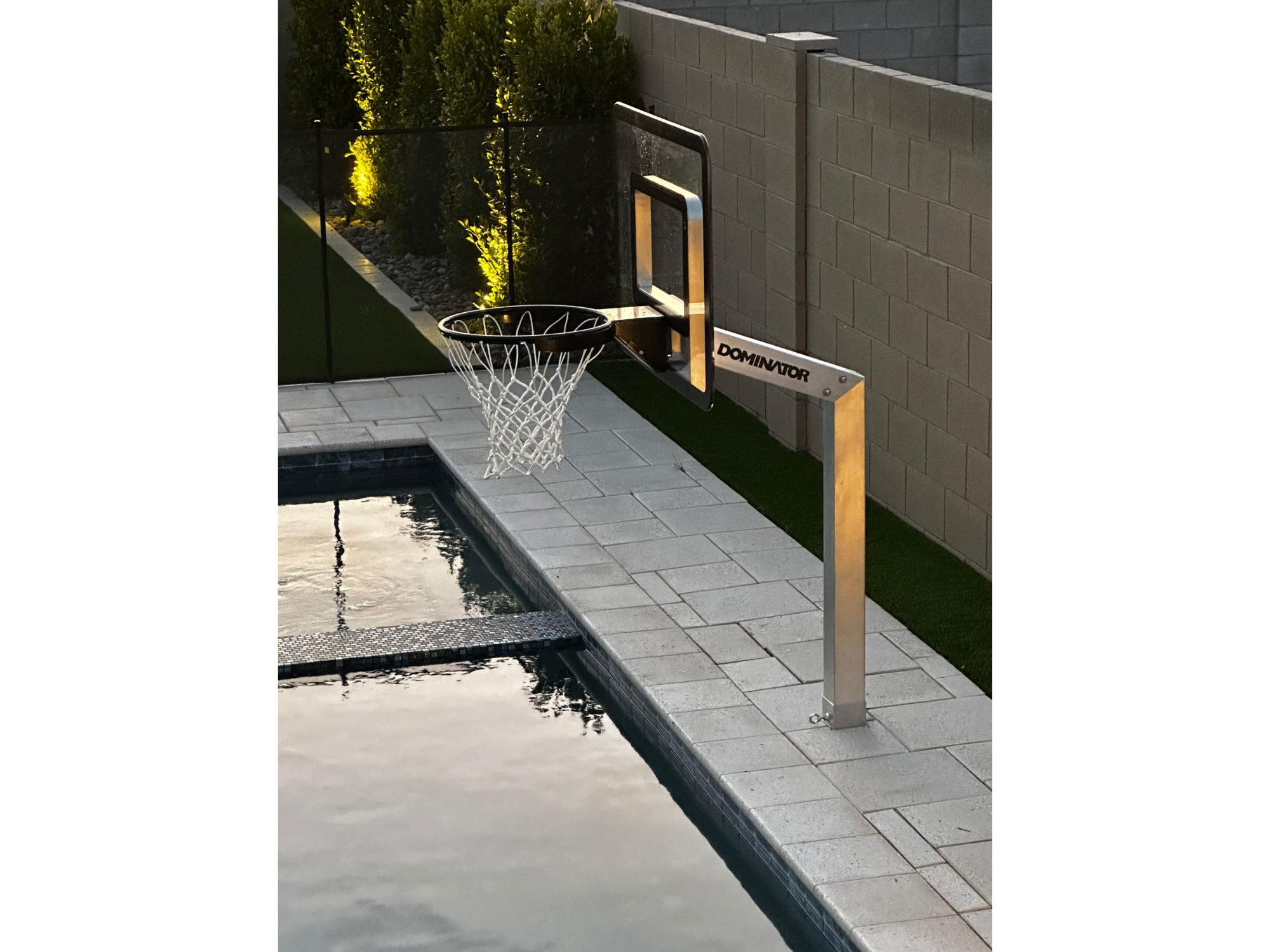 Dominator 40″ Poolside Basketball Hoop psh-1